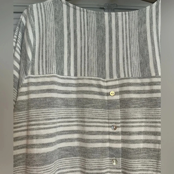 Grey and white striped shirt with buttoned vent in back of shirt H-20 - Picture 3 of 4